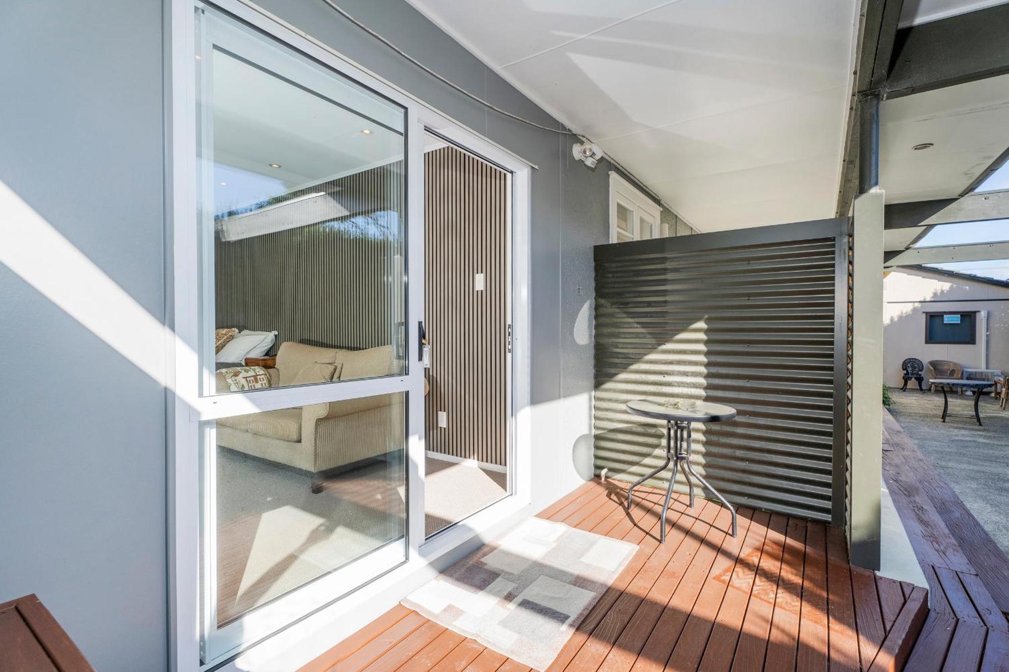וויטיאנגה Rooftops Accommodation מראה חיצוני תמונה